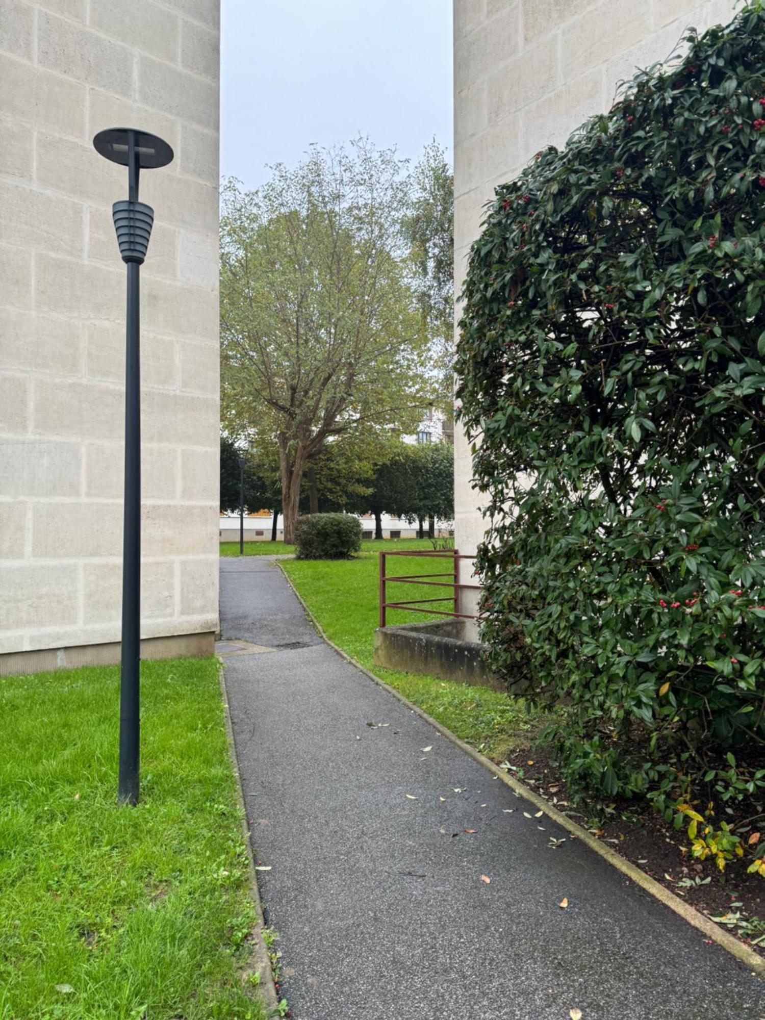 Appartement Periurbain De Paris Et Versailles Les Clayes-Sous-Bois Exteriör bild